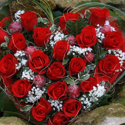 Rote Rosen in Herzform