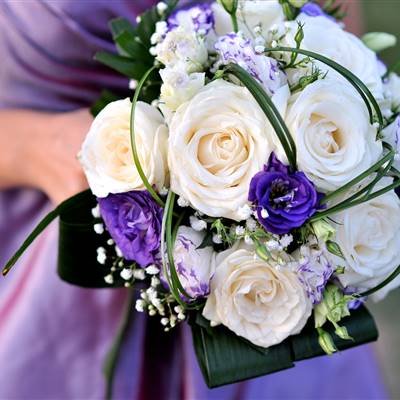 Brautstrauß lila-weiß